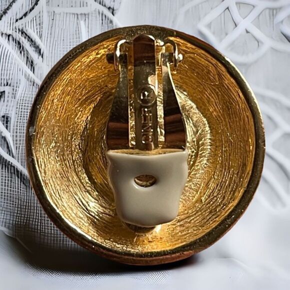 Ciner Vintage 1980s Faux Pearl Clip-back Earrings - Picture 7 of 11